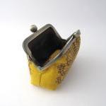 Mini frame jewelry case wit..